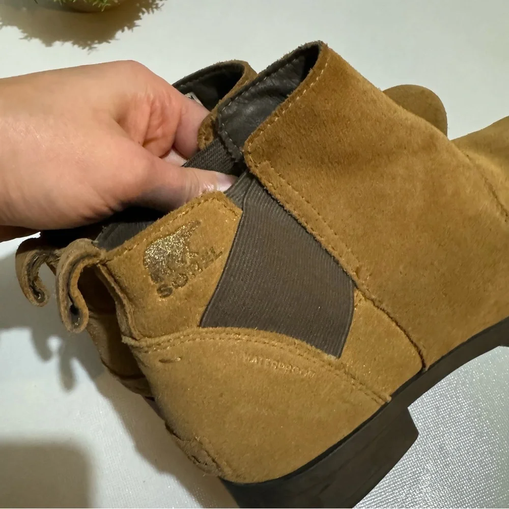 Sorel Emilie Brown Tan Suede Leather‎ Pull On Ankle Boots Women’s Size 5